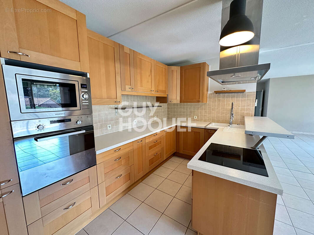 Appartement à SAINT-MAXIMIN-LA-SAINTE-BAUME
