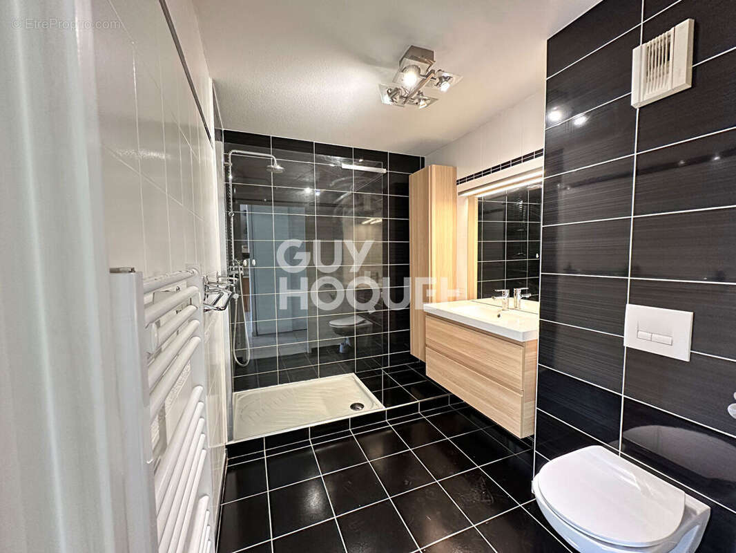 Appartement à SAINT-MAXIMIN-LA-SAINTE-BAUME