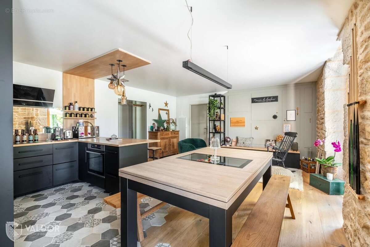 Maison à VILLEFRANCHE-SUR-SAONE