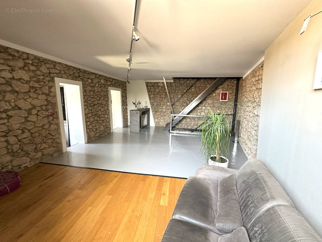 Maison à PEYROLLES-EN-PROVENCE