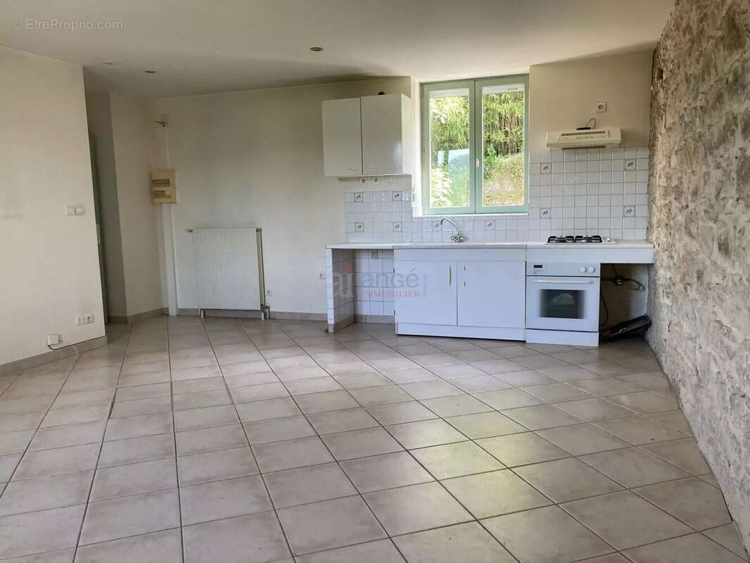 Maison à AMBERIEU-EN-BUGEY