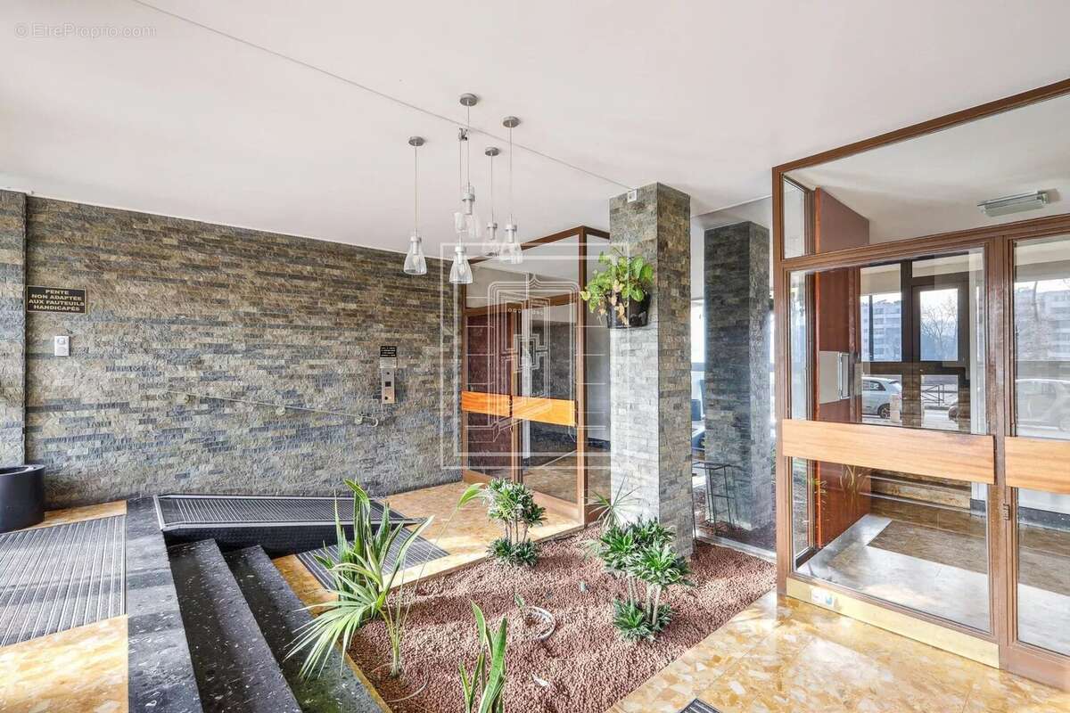 Appartement à BOULOGNE-BILLANCOURT