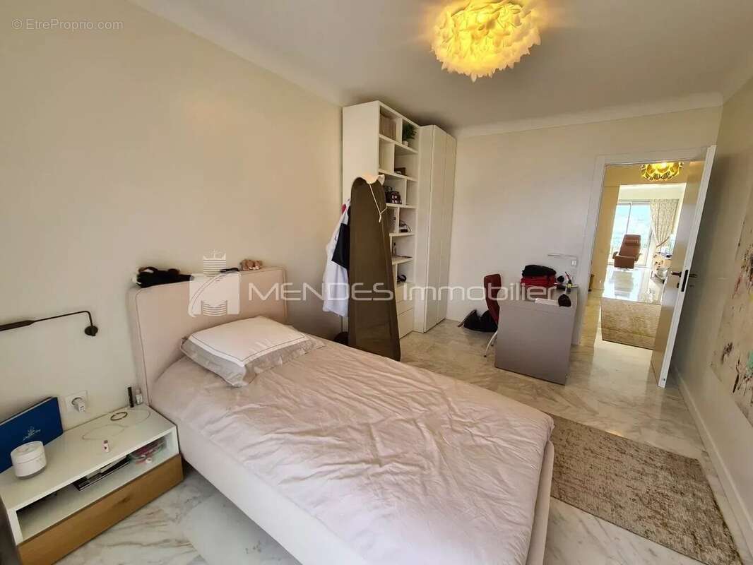 Appartement à ROQUEBRUNE-CAP-MARTIN