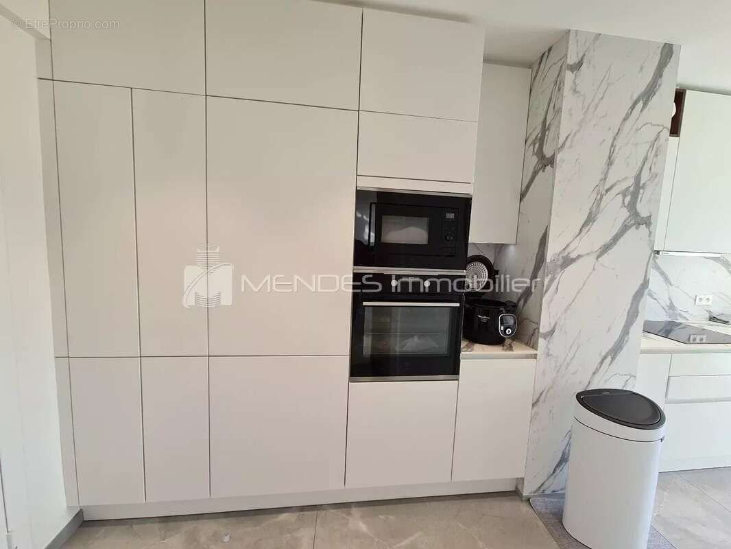 Appartement à ROQUEBRUNE-CAP-MARTIN