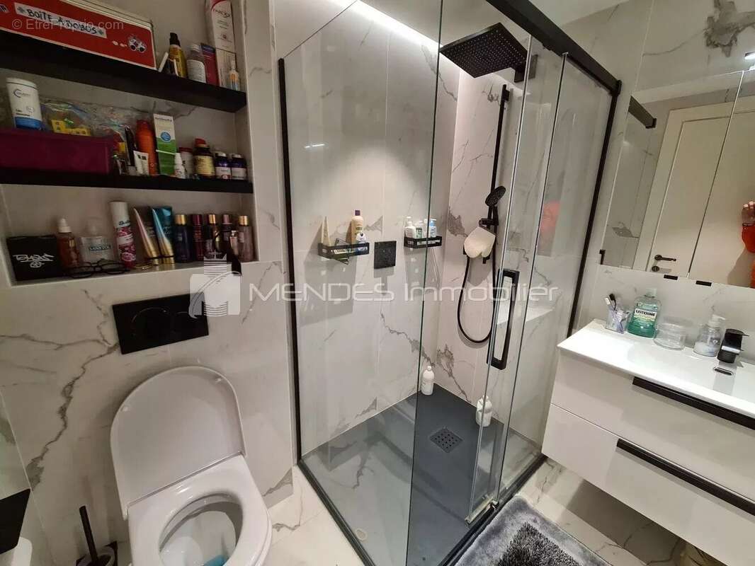 Appartement à ROQUEBRUNE-CAP-MARTIN