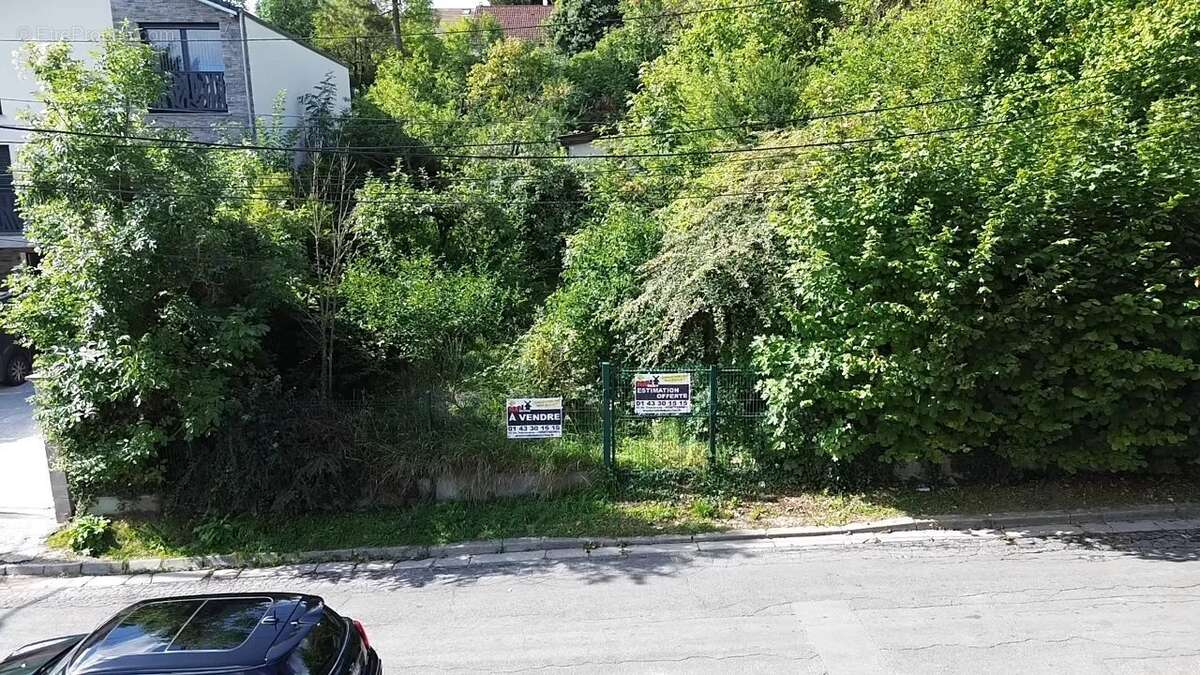 Terrain à MONTFERMEIL