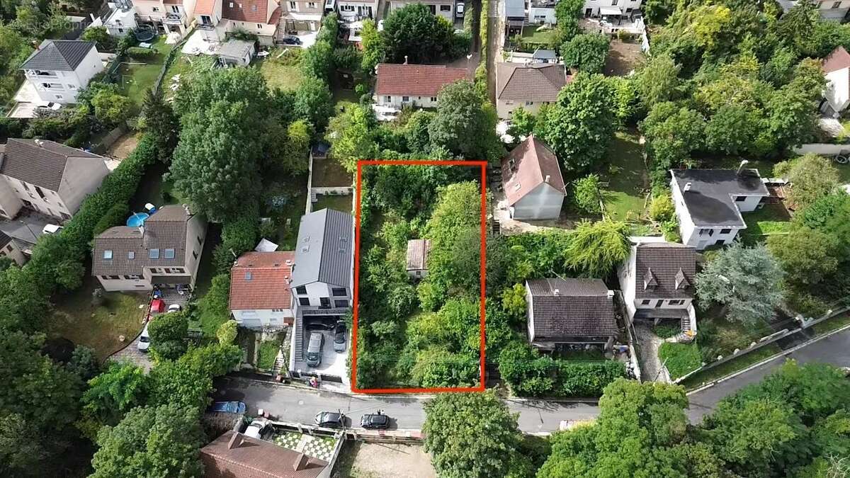 Terrain à MONTFERMEIL