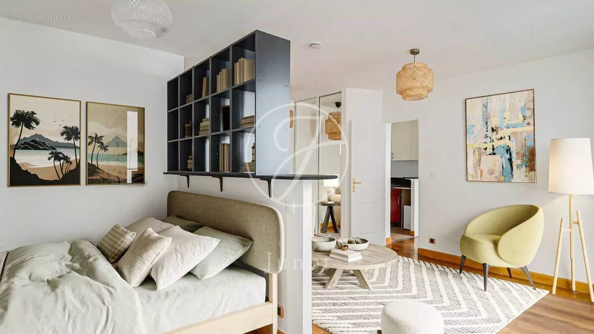 Appartement à PARIS-18E