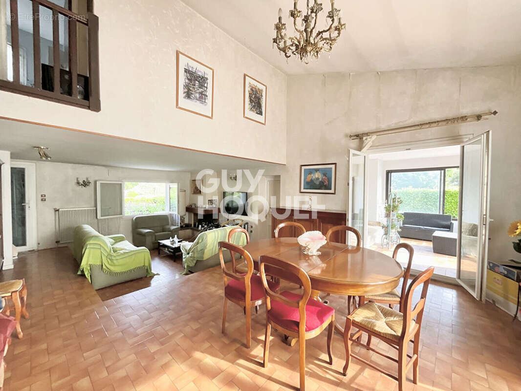 Maison à VILLENEUVE-TOLOSANE