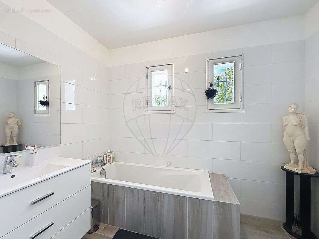 Maison à BOISSET-ET-GAUJAC