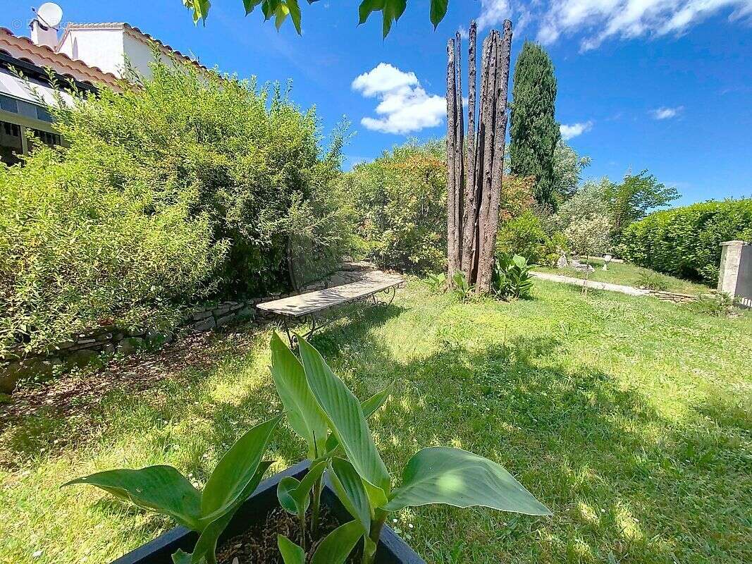 Maison à BOISSET-ET-GAUJAC