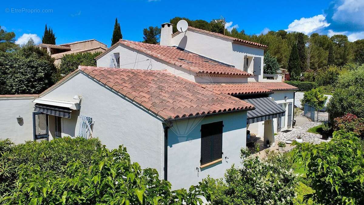 Maison à BOISSET-ET-GAUJAC