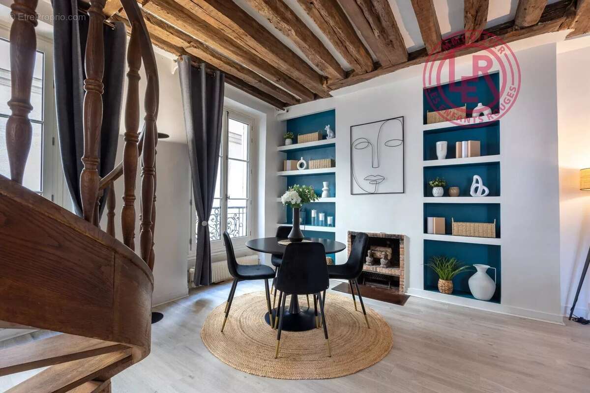 Appartement à PARIS-2E