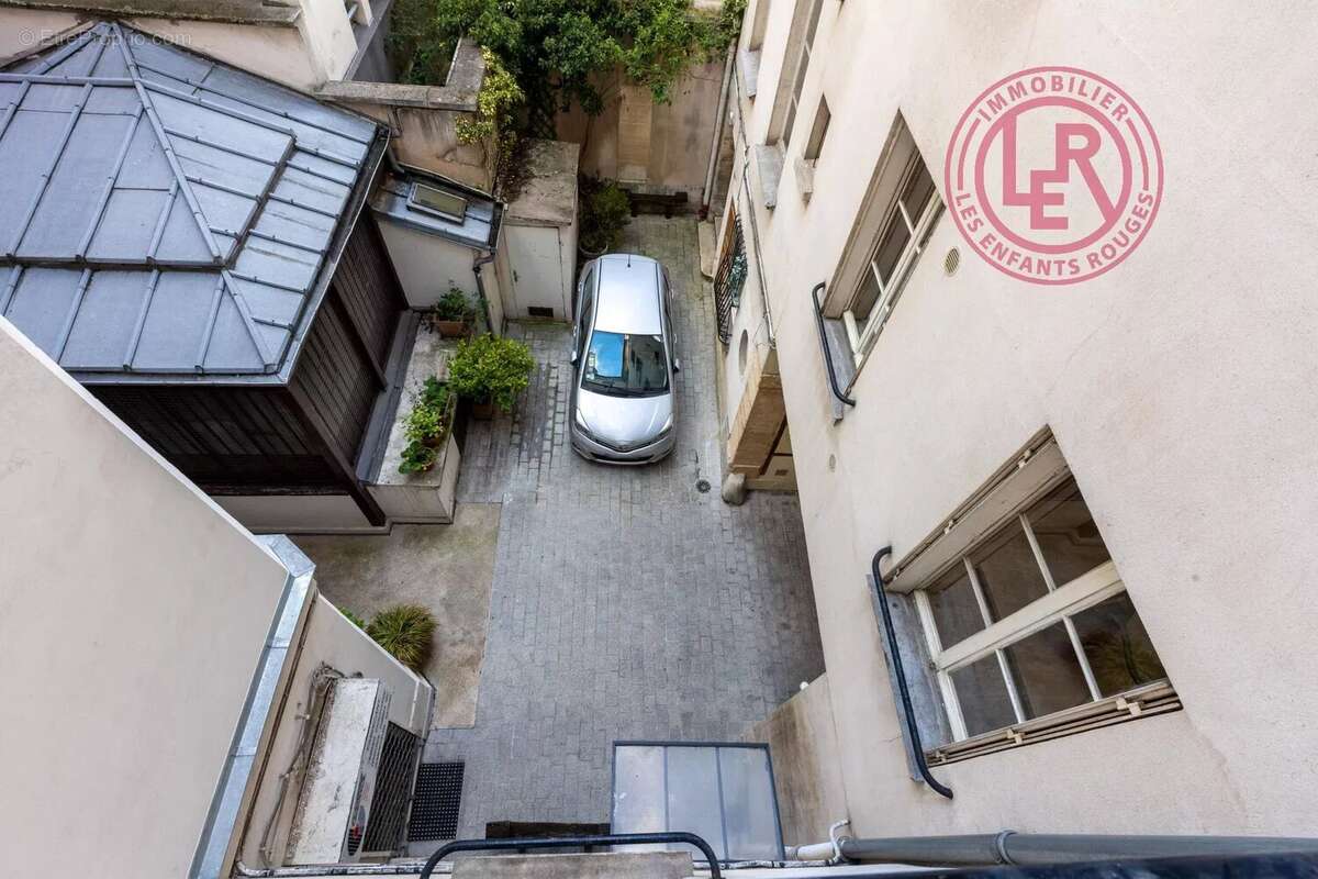 Appartement à PARIS-2E