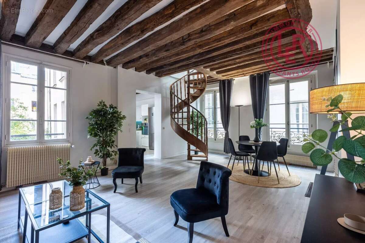 Appartement à PARIS-2E