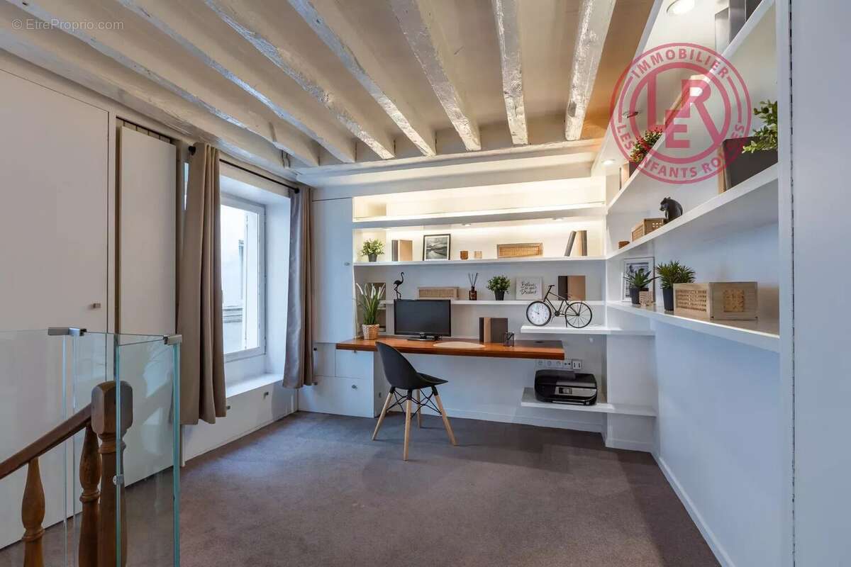 Appartement à PARIS-2E