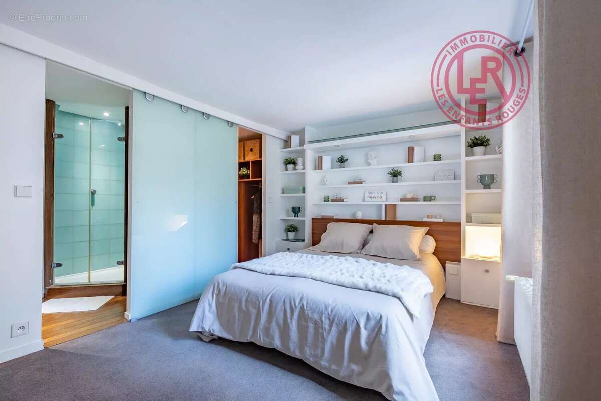 Appartement à PARIS-2E