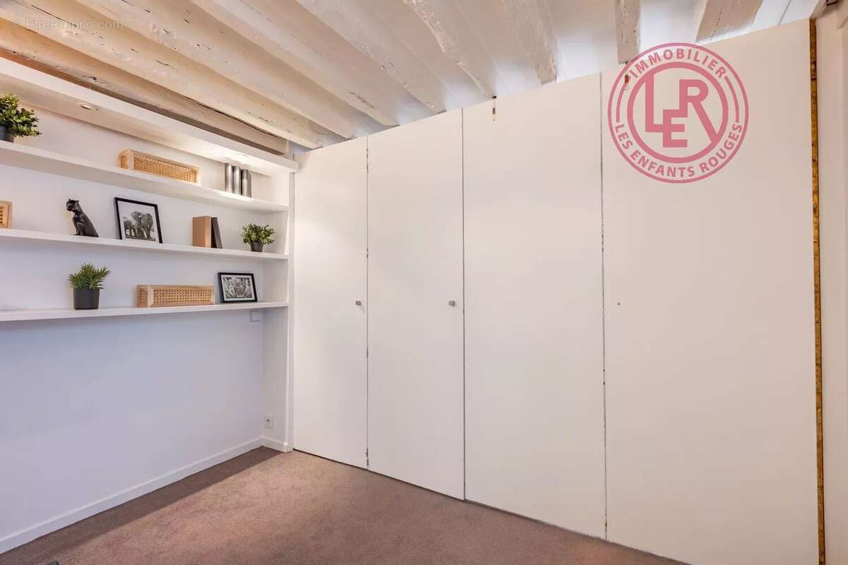 Appartement à PARIS-2E