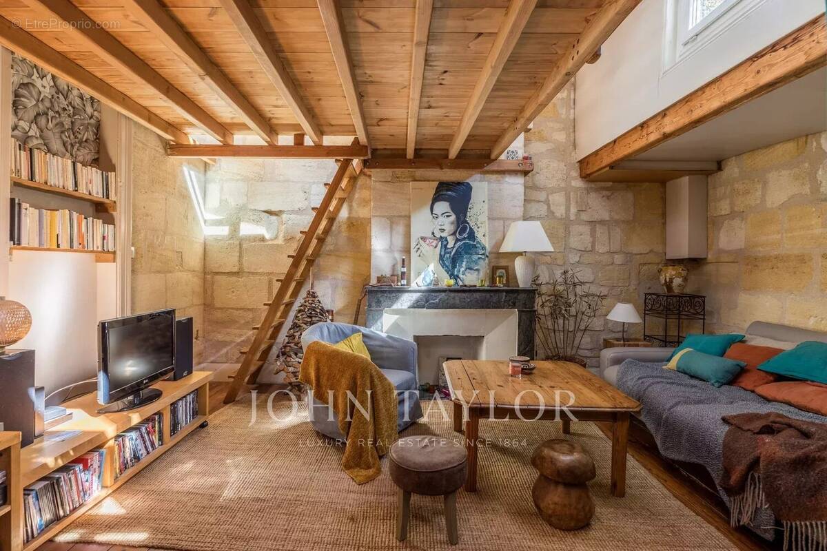 Appartement à BORDEAUX