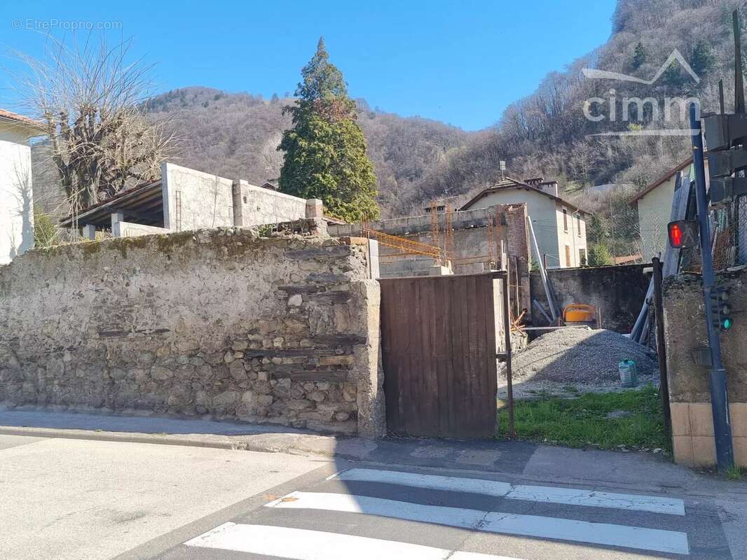 Terrain à VILLARD-BONNOT