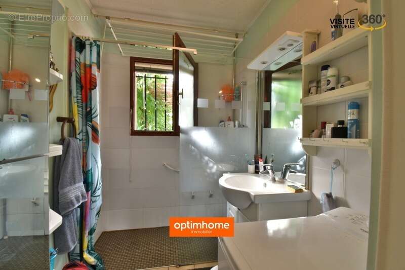 Maison à AMBARES-ET-LAGRAVE