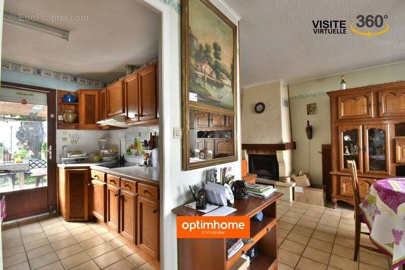 Maison à AMBARES-ET-LAGRAVE