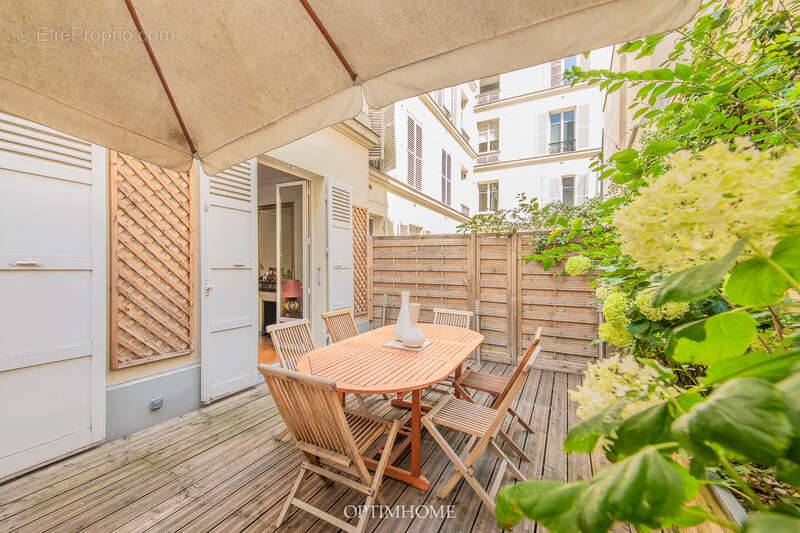 Appartement à PARIS-7E