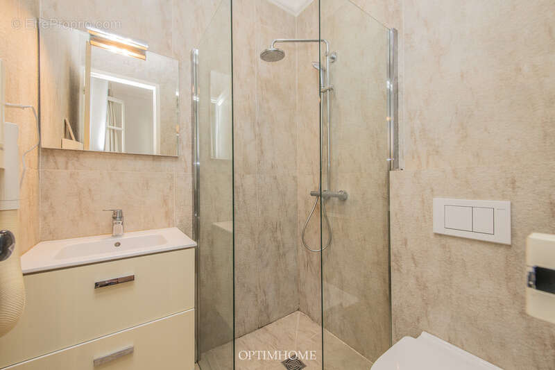 Appartement à PARIS-7E