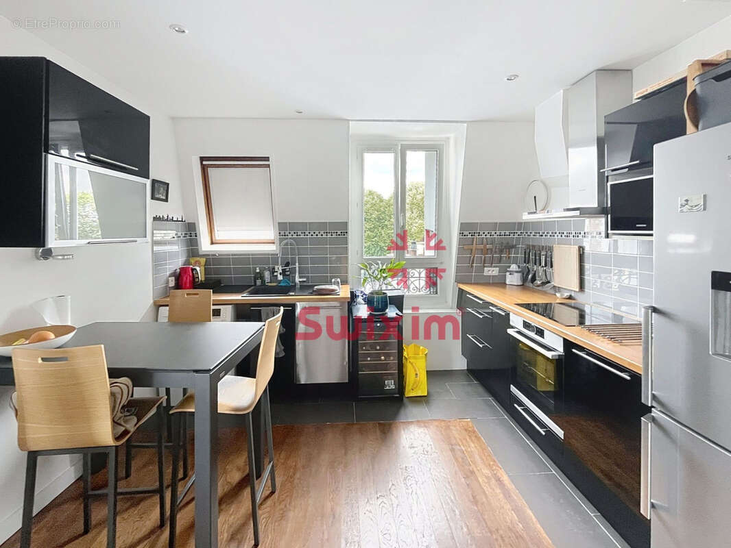Appartement à PARIS-11E