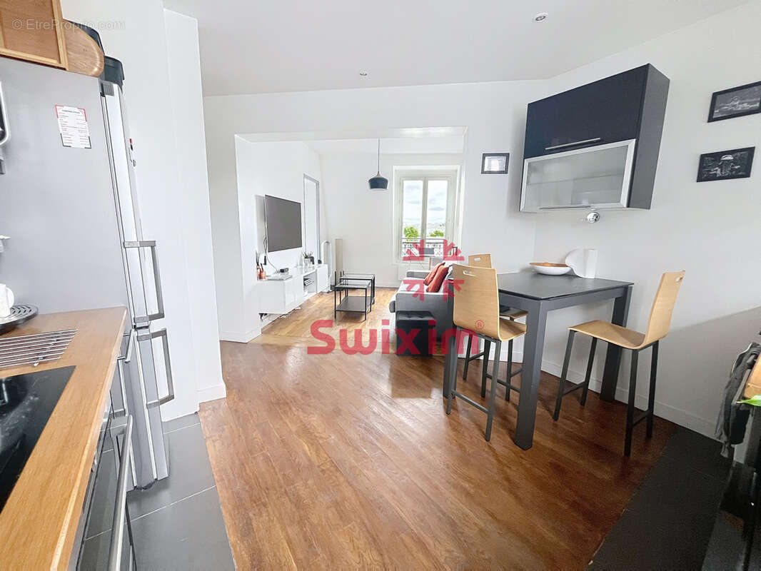 Appartement à PARIS-20E