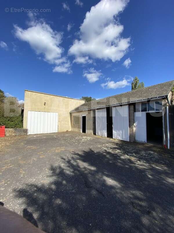 2 - Maison à PLESSE