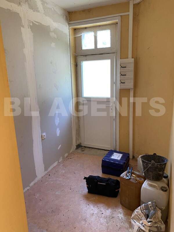 5 - Maison à PLESSE