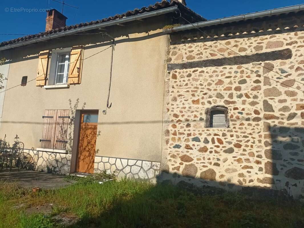 Appartement à EXIDEUIL