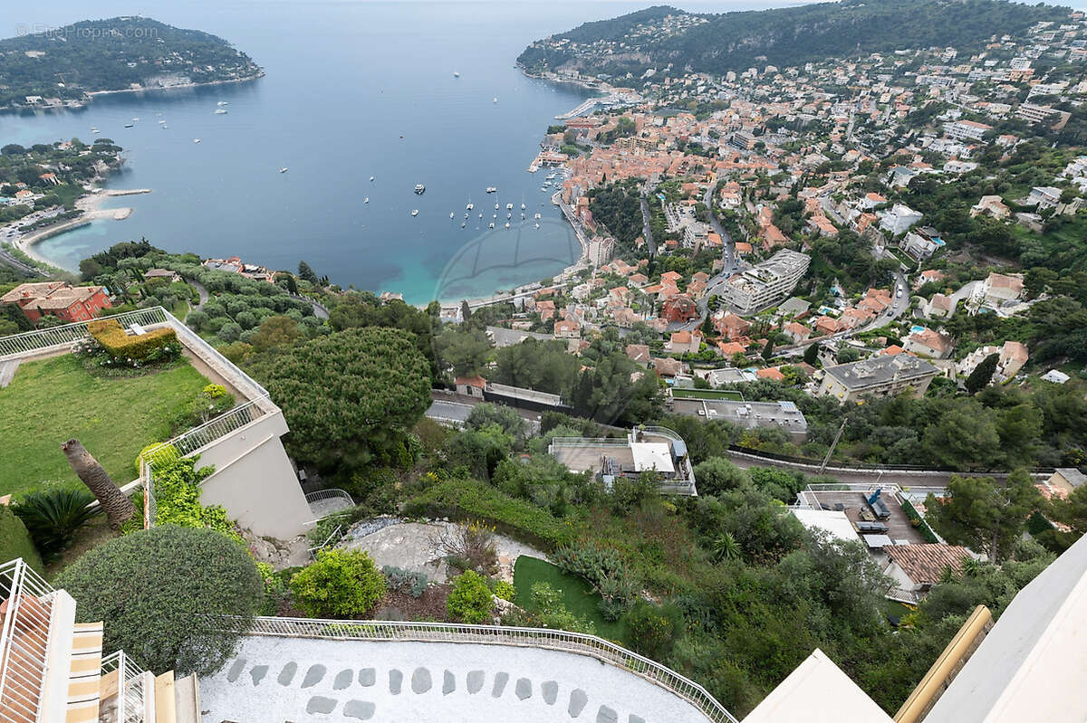 Appartement à VILLEFRANCHE-SUR-MER