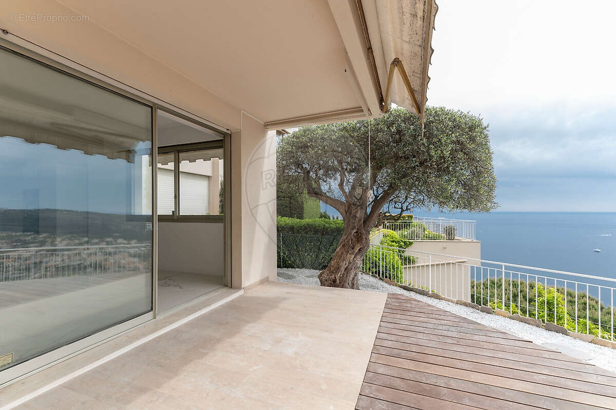Appartement à VILLEFRANCHE-SUR-MER