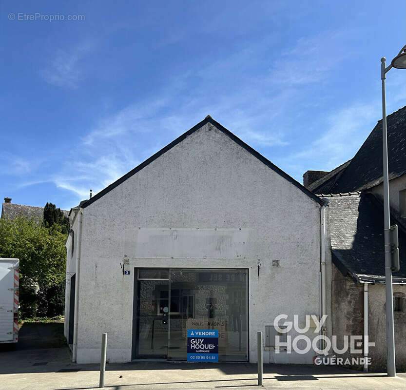 Commerce à SAINT-MOLF