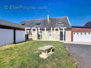 Maison à SAINT-PAIR-SUR-MER