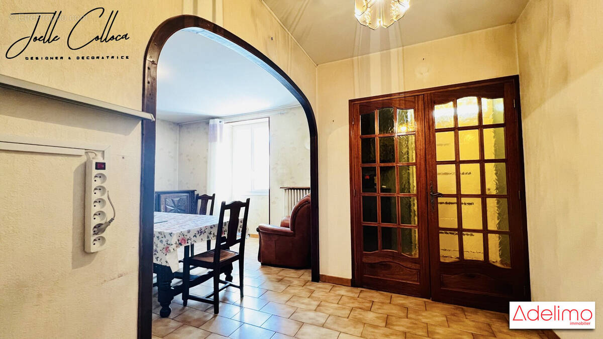 Maison à LES SALLES-DU-GARDON