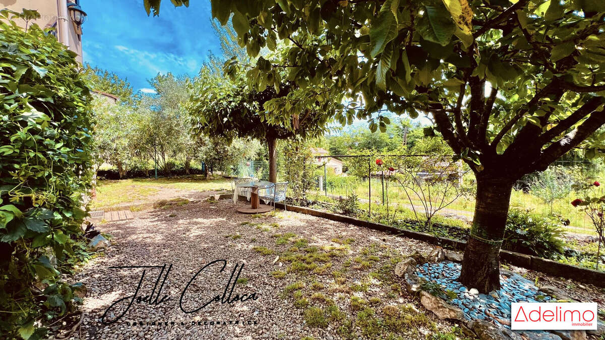 Maison à LES SALLES-DU-GARDON