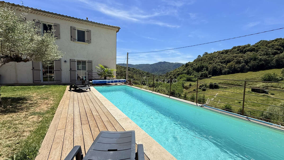 Maison à SAINT-FORTUNAT-SUR-EYRIEUX