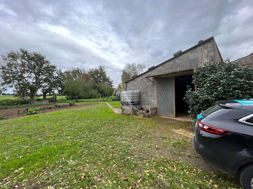 Autre à LE CHAMP-SAINT-PERE