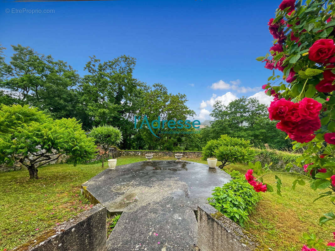 Maison à MONTREVAULT