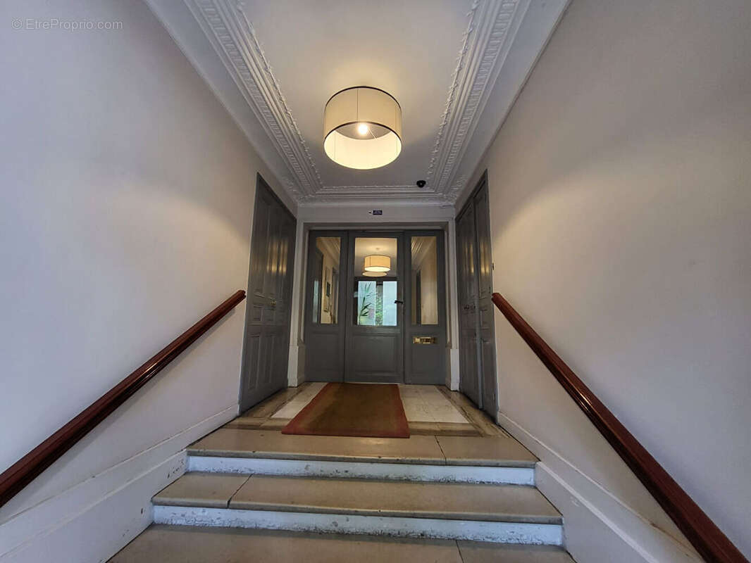 Appartement à PARIS-9E