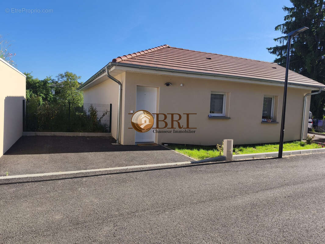 extérieur - Maison à LES ABRETS