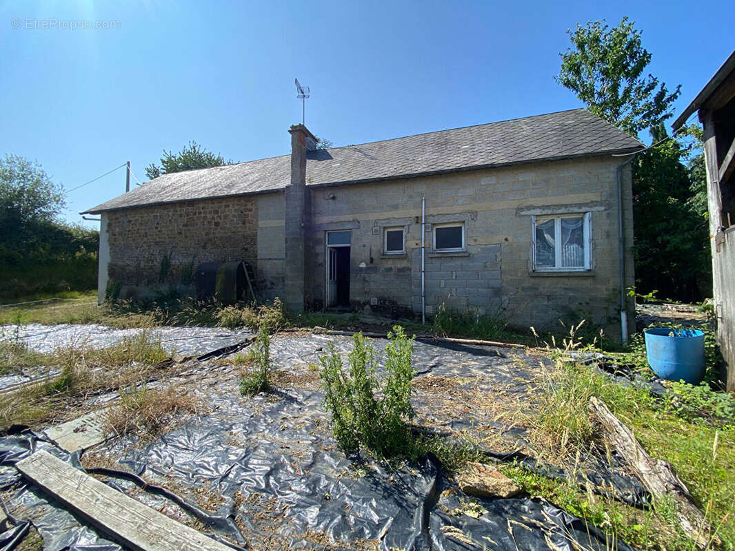 Maison à LE TEILLEUL