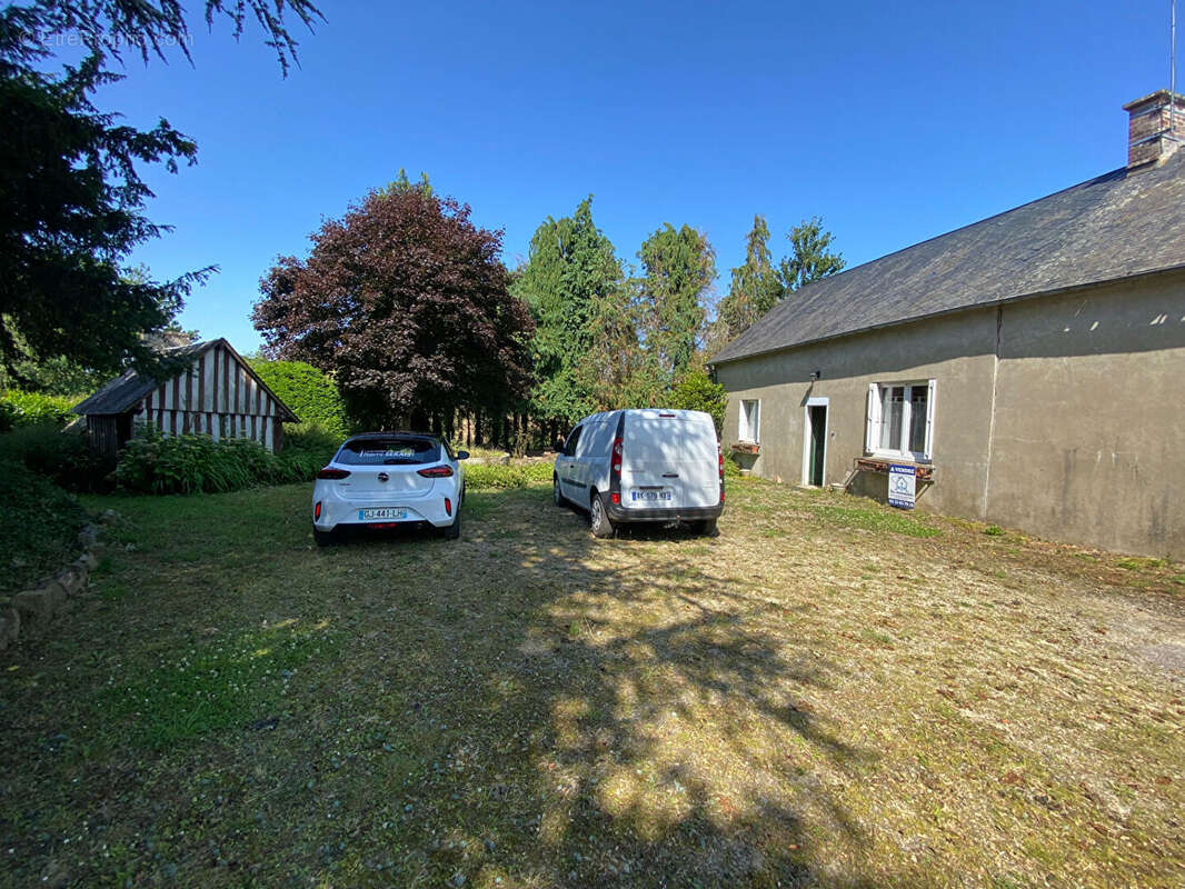 Maison à LE TEILLEUL