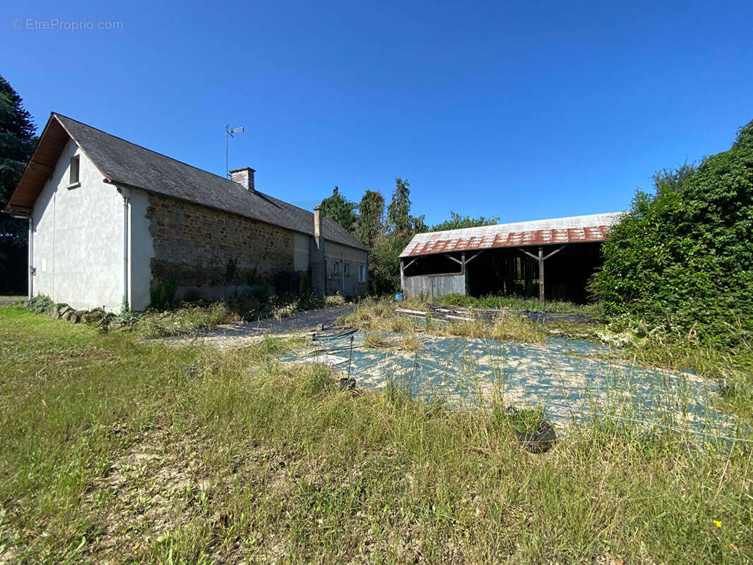 Maison à LE TEILLEUL