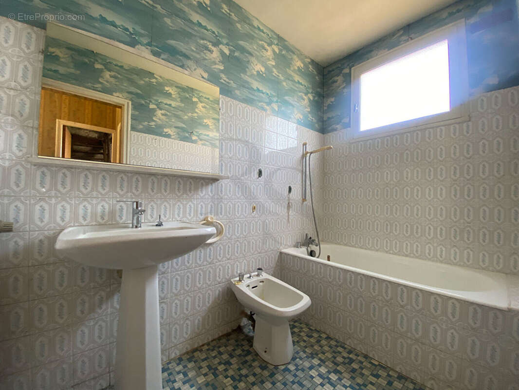 Maison à LE TEILLEUL