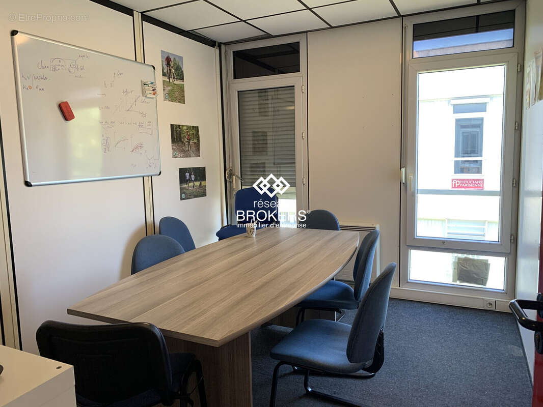 Commerce à SAINT-MARTIN-LE-VINOUX