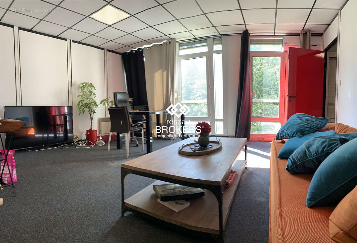 Commerce à SAINT-MARTIN-LE-VINOUX